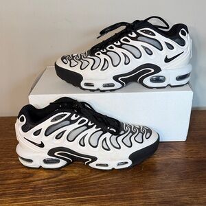 Nike Black and White Air Max Plus
